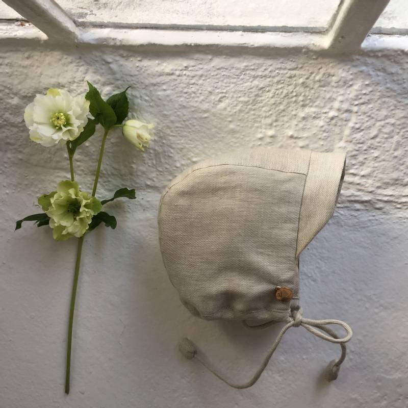 Ivory SOLSKYDD Brimmed Bonnet (38/42)